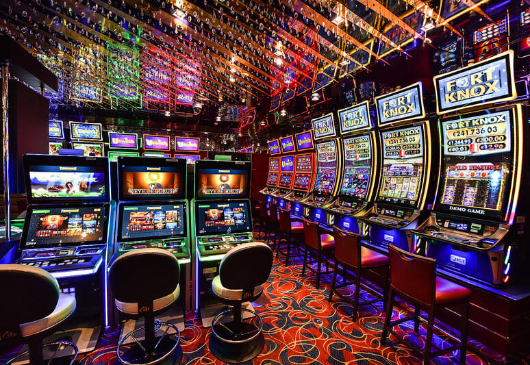 Sunrise Slots Casino - El retiro de las ganancias del torneo del jugador se retrasa.